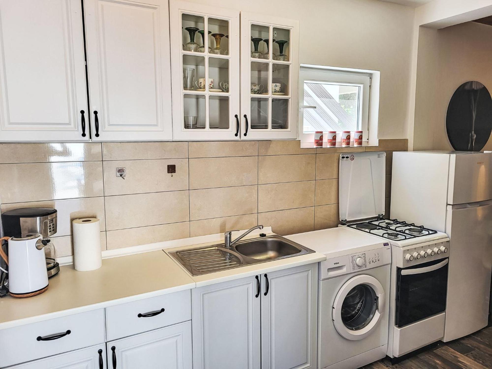 נין Holiday Home Matea By Interhome מראה חיצוני תמונה