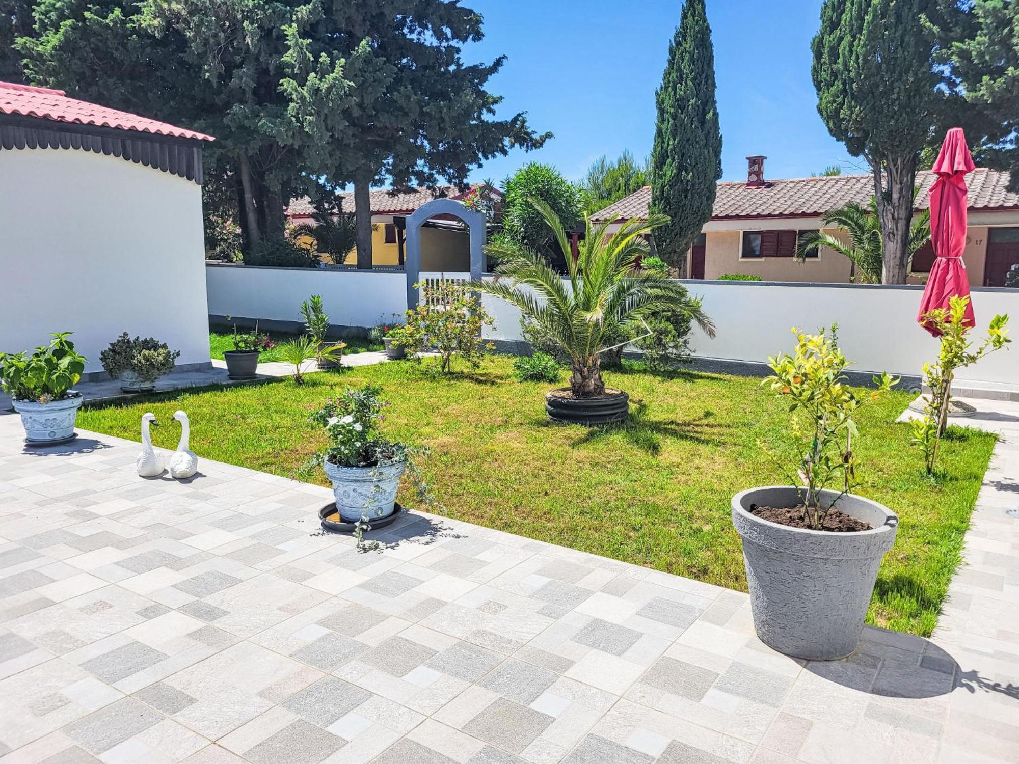 נין Holiday Home Matea By Interhome מראה חיצוני תמונה