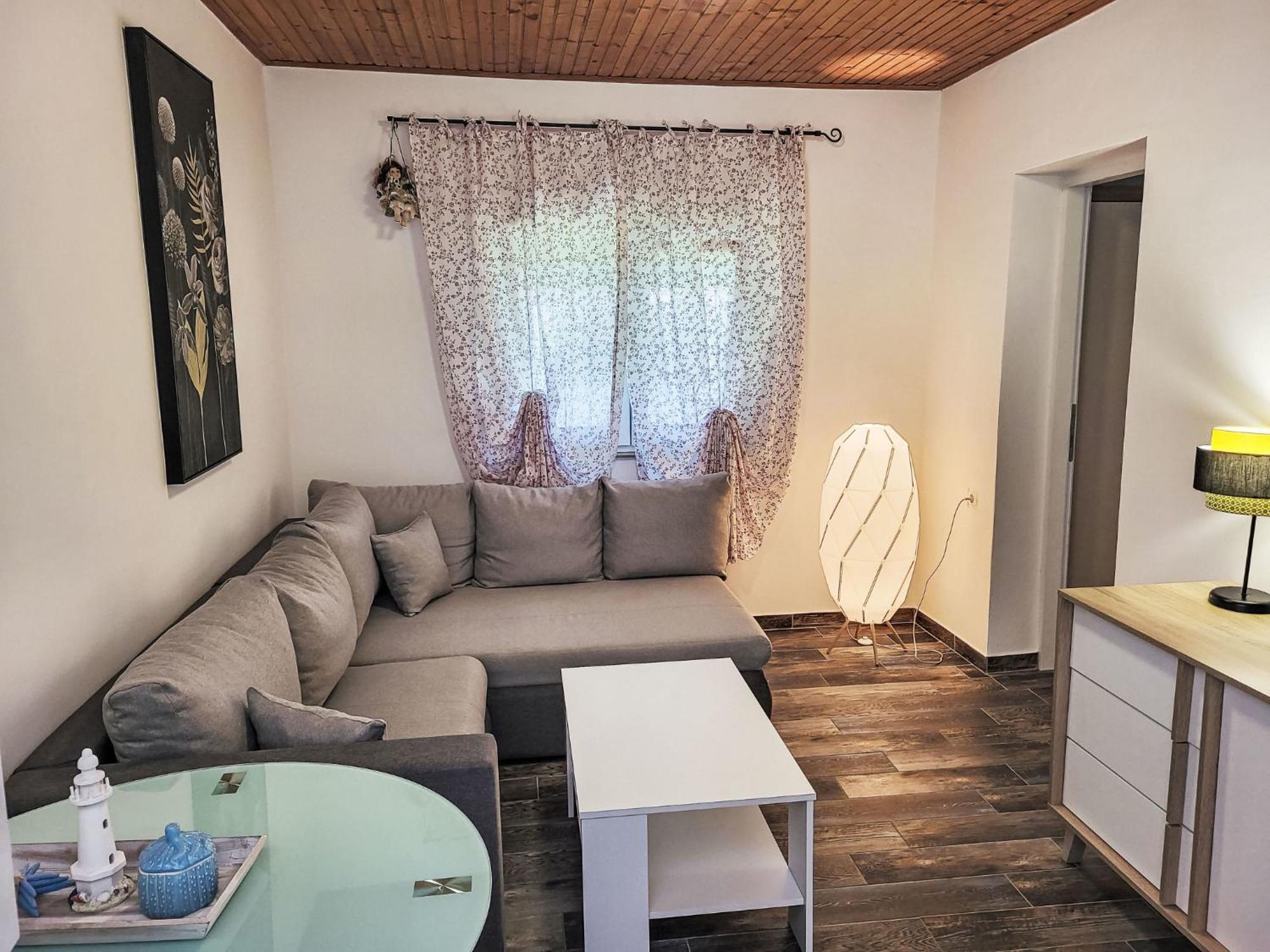נין Holiday Home Matea By Interhome מראה חיצוני תמונה