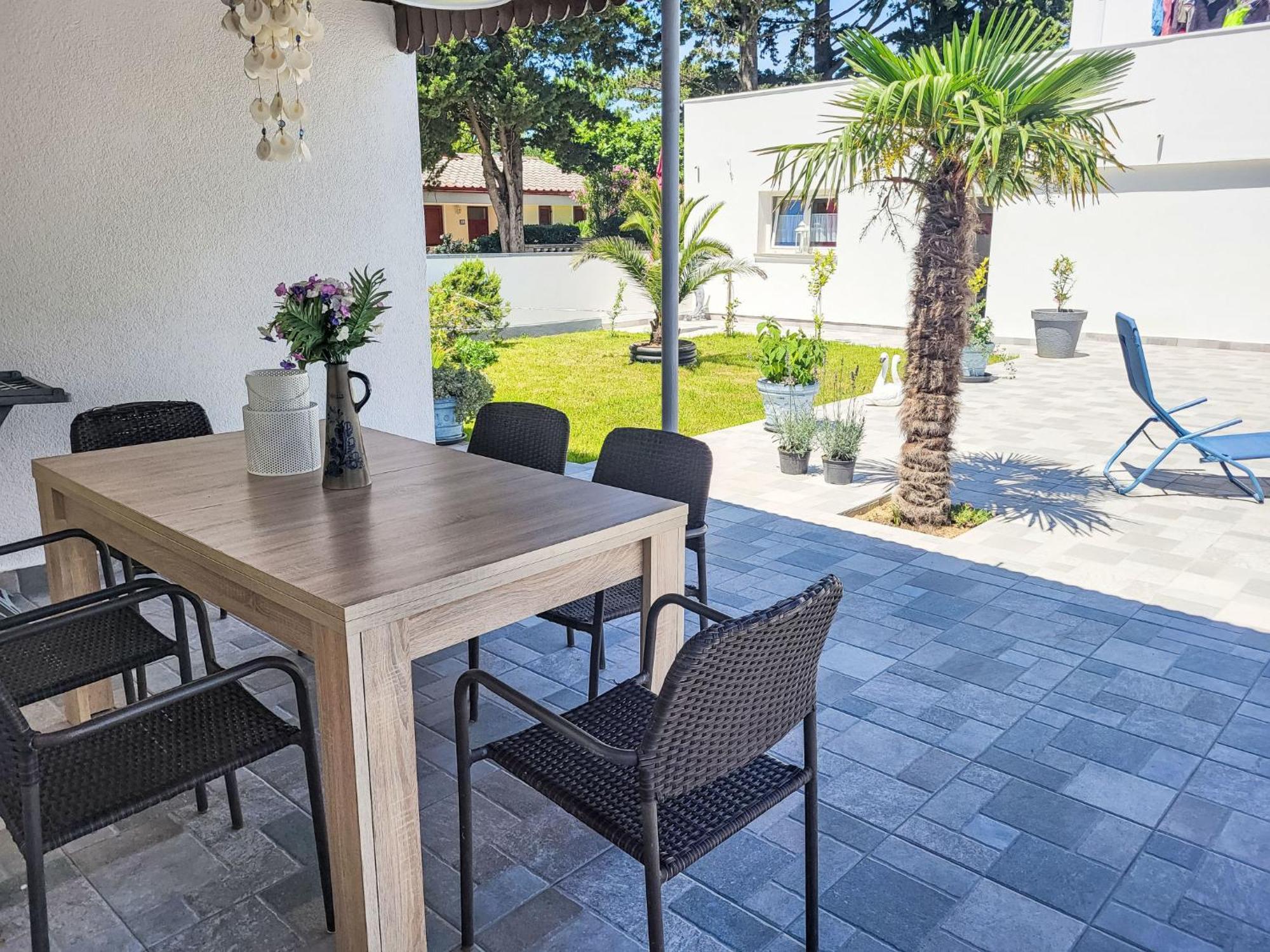 נין Holiday Home Matea By Interhome מראה חיצוני תמונה