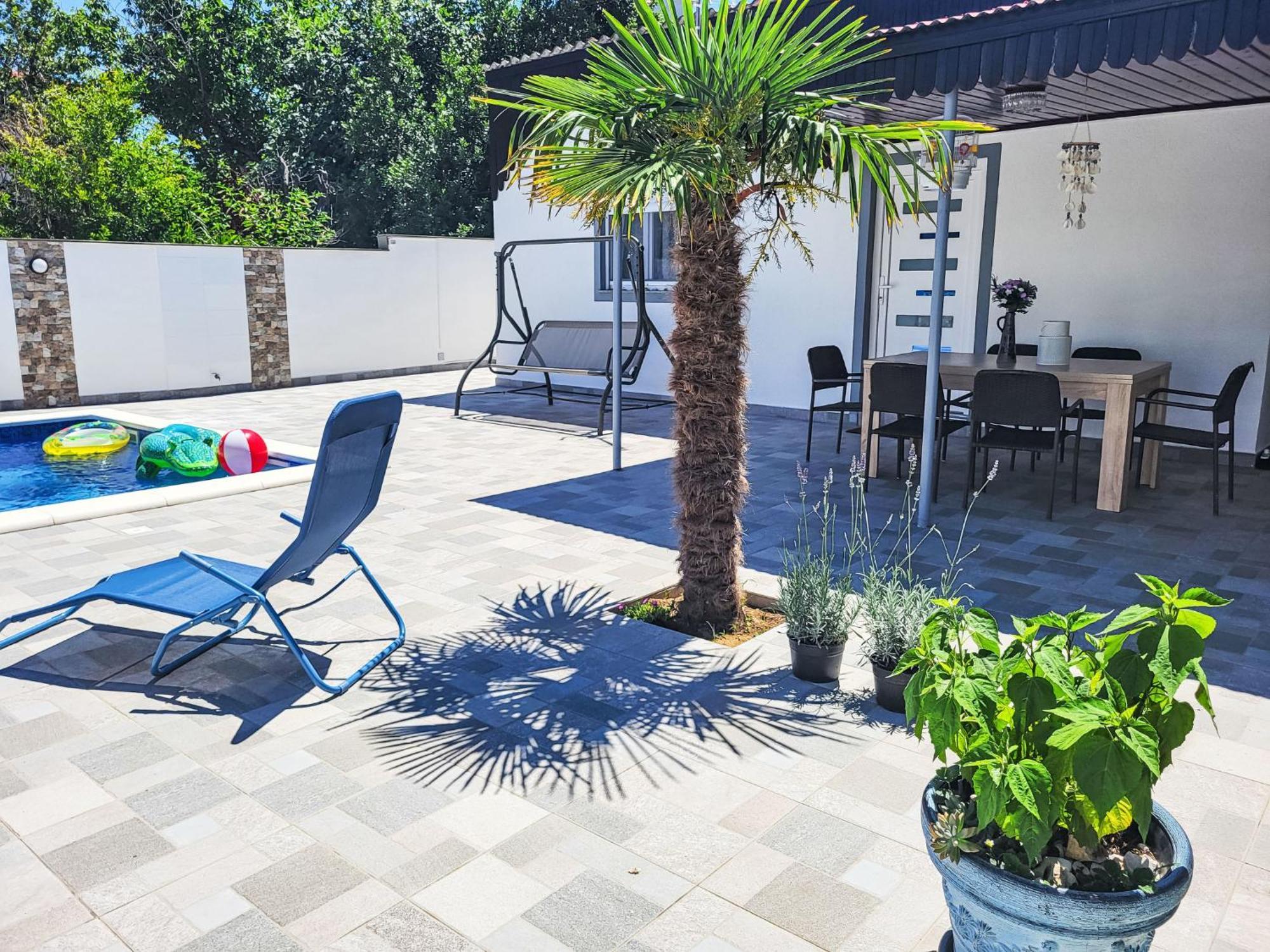 נין Holiday Home Matea By Interhome מראה חיצוני תמונה