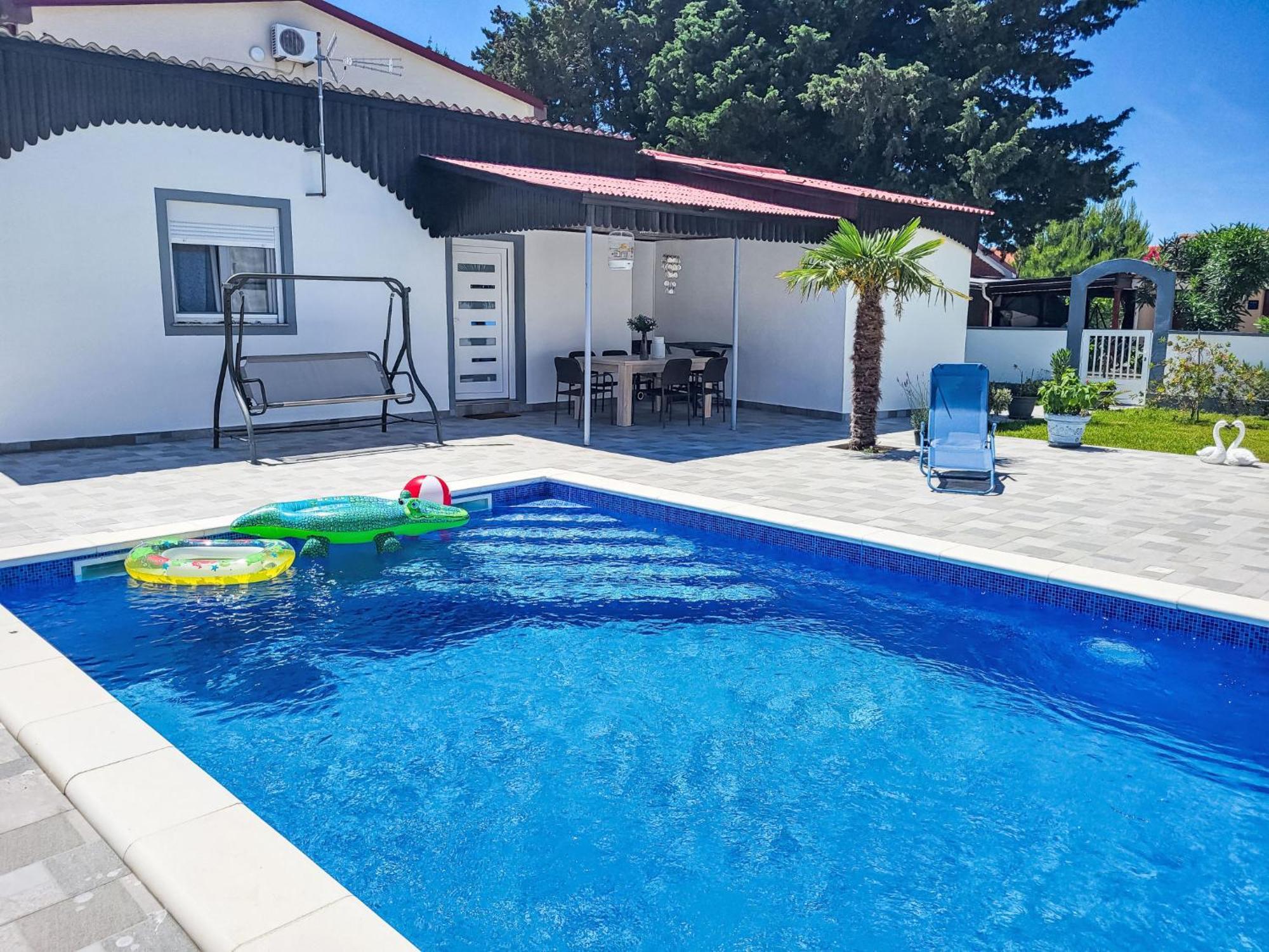 נין Holiday Home Matea By Interhome מראה חיצוני תמונה